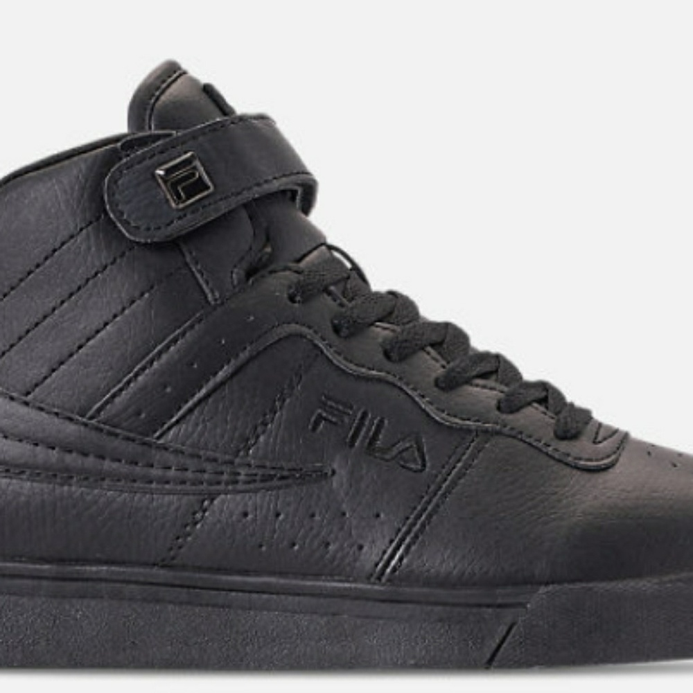 FILA...MENS..SIZE 12